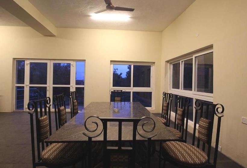 בית מלון כפרי Temple Tree Residence