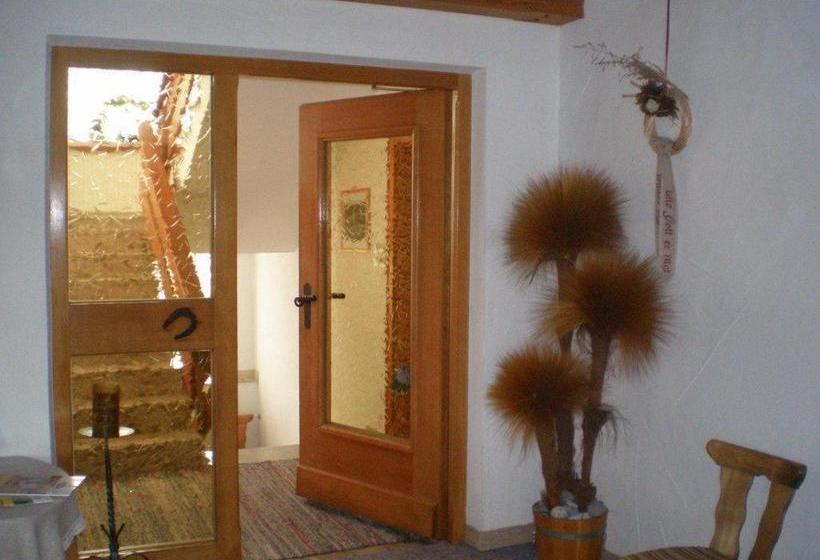 بنسيون Alpenhof Alt Lähn