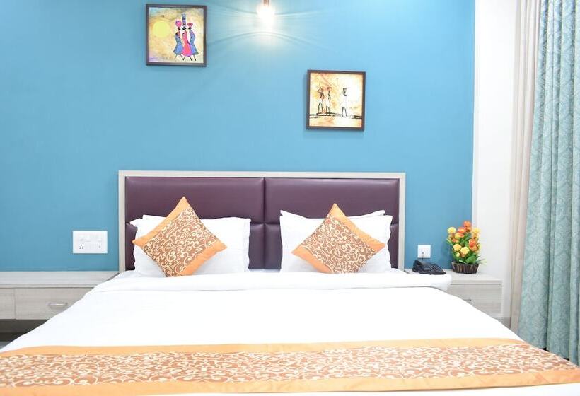 The Sky Imperial  Hotel Gopal Darshan