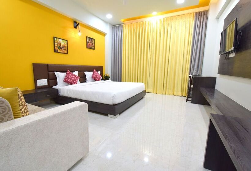 The Sky Imperial  Hotel Gopal Darshan