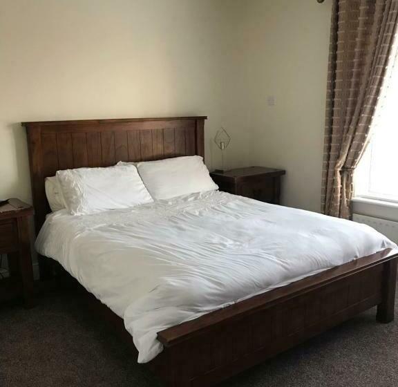 مبيت وإفطار The Strand Guest House