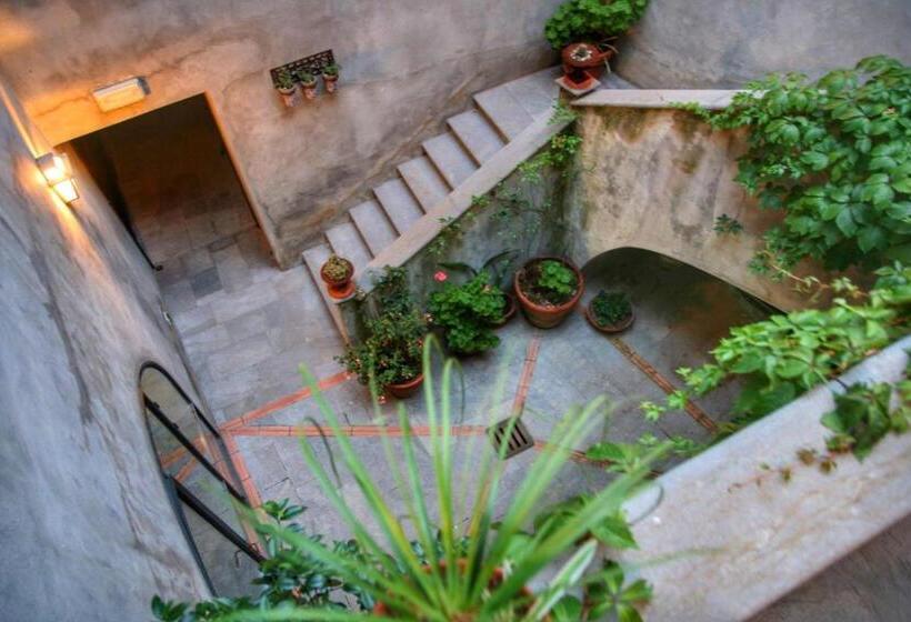 בית מלון כפרי Il Castello Dei Principi Sanseverino