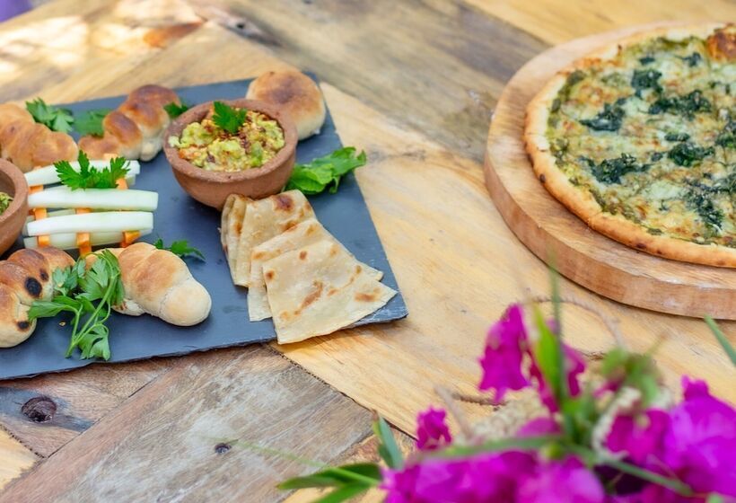 בית מלון כפרי The Nest Boutique Resort