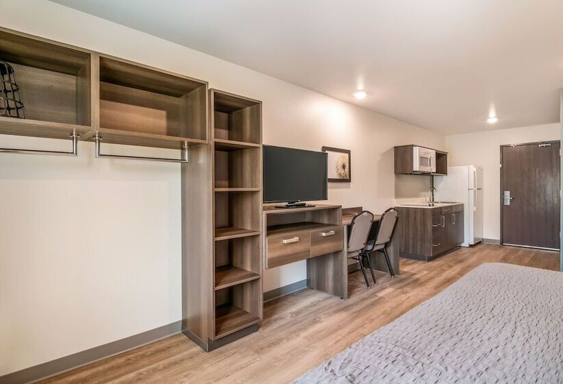 בית מלון כפרי Woodspring Suites Missoula