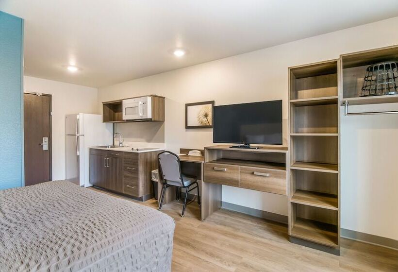 בית מלון כפרי Woodspring Suites Missoula