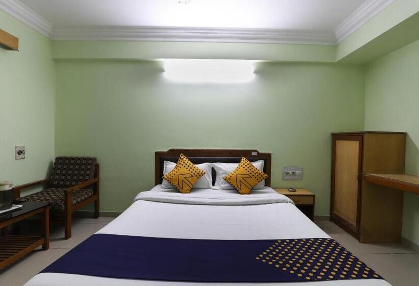 Spot On Hotel Hilltop