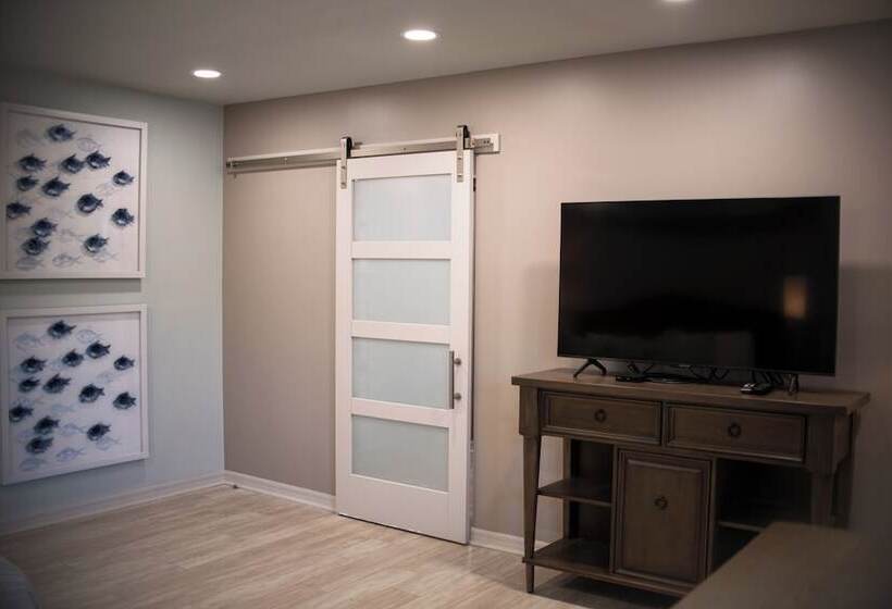 فندق صغير The Islander Inn