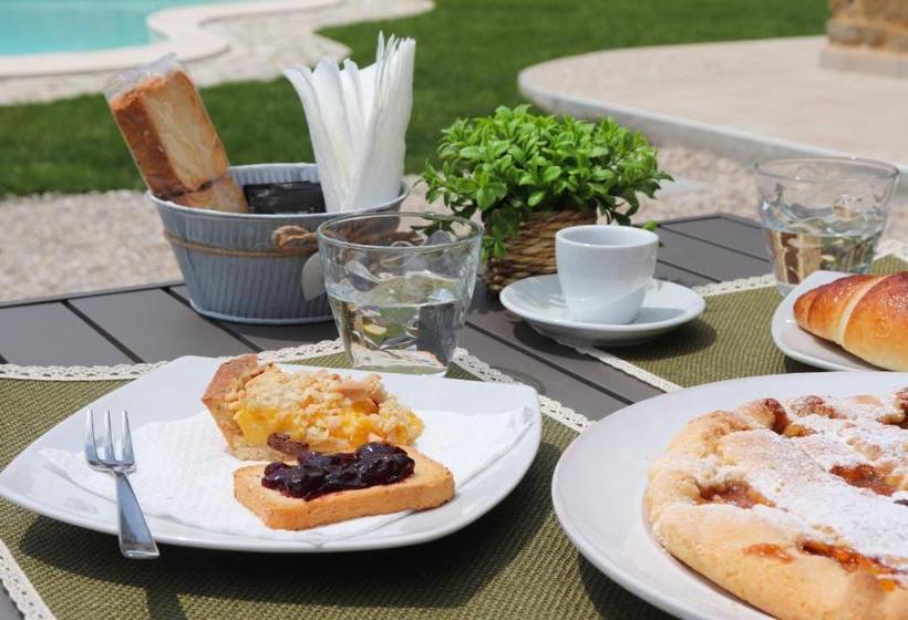 ベッドアンドブレックファースト Agriturismo Il Pero