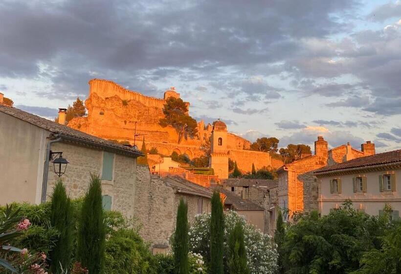 Bed and Breakfast La Maison Saint Jean