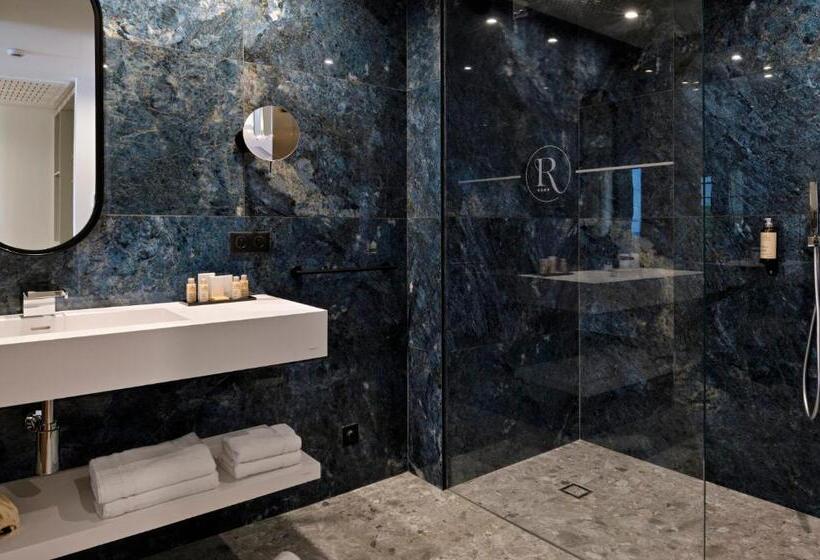 هتل Hôtel & Spa Rocabella