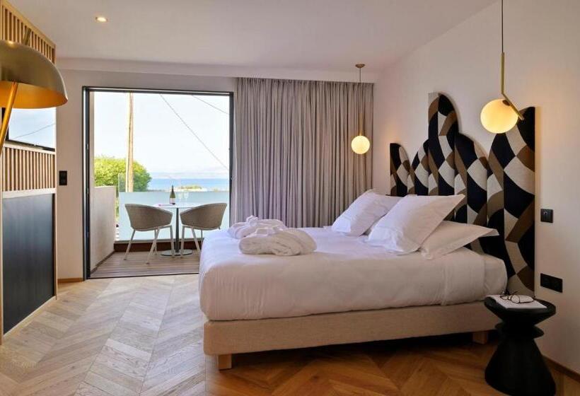 هتل Hôtel & Spa Rocabella