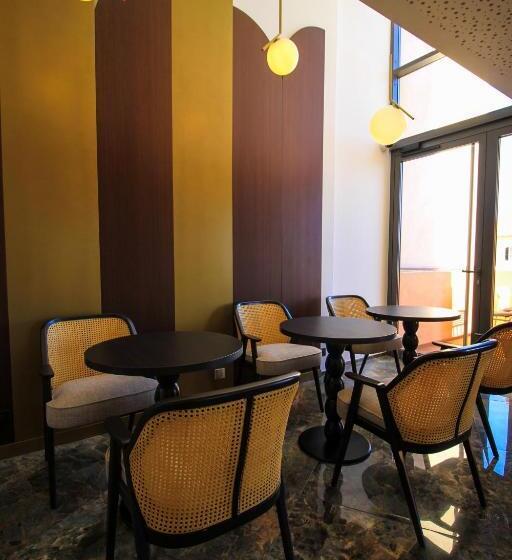 هتل Hôtel & Spa Rocabella