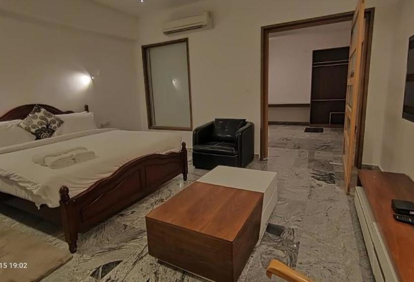 هتل Meridian Hill Top Yercaud