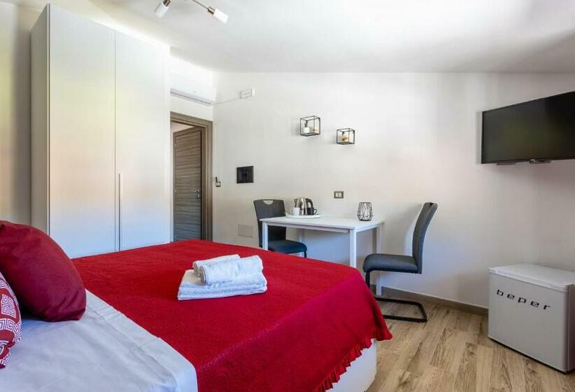 بنسيون Cadoni Guest House