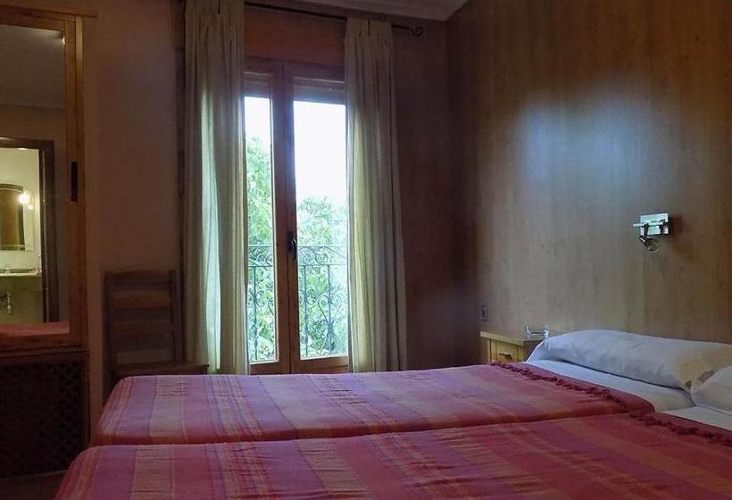بنسيون Hostal Los Palancares