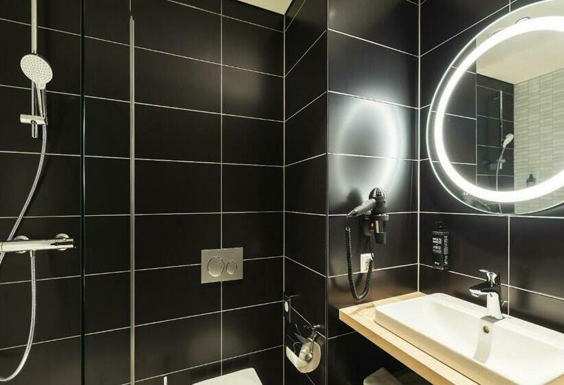 هتل Ibis Styles Arnhem Centre