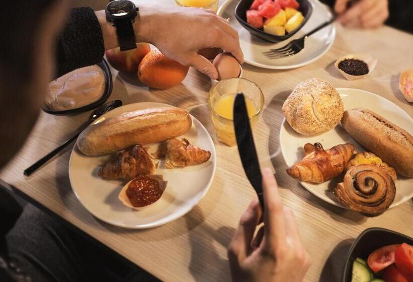 هتل Ibis Styles Arnhem Centre