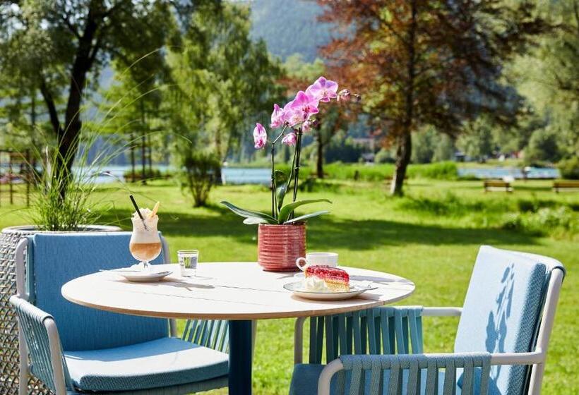 Lacus Hotel Am See