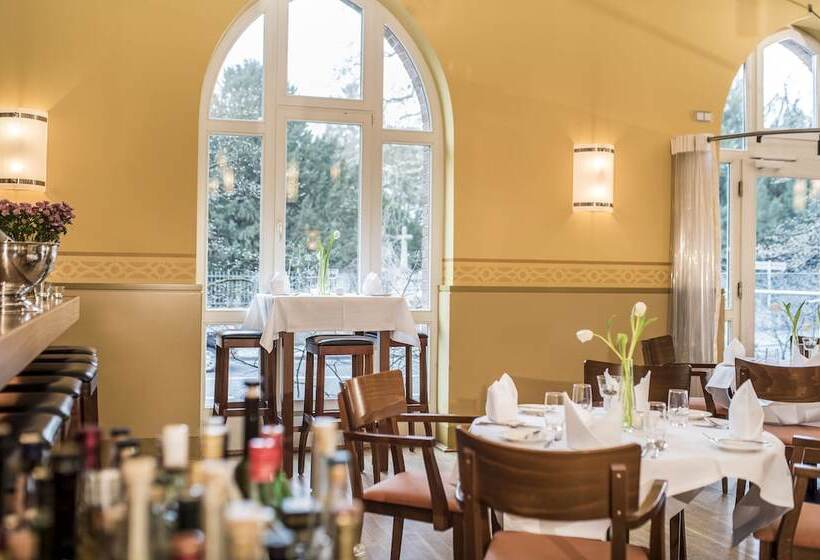 هتل Collegium Leoninum