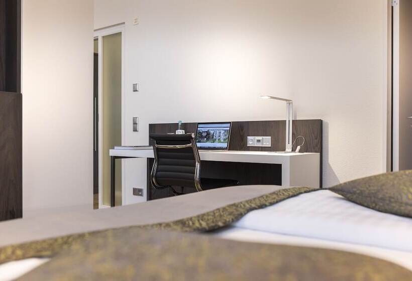 هتل Collegium Leoninum