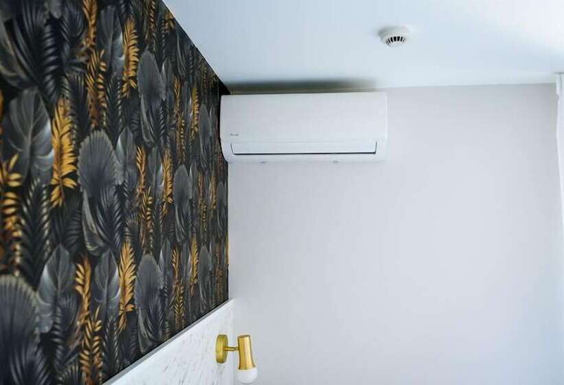 Brit Hotel Essentiel Reims Taissy