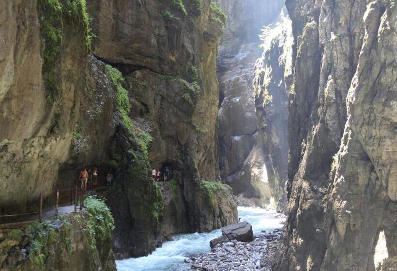 Отель Schloss Elmau Luxury Spa Retreat & Cultural Hideaway