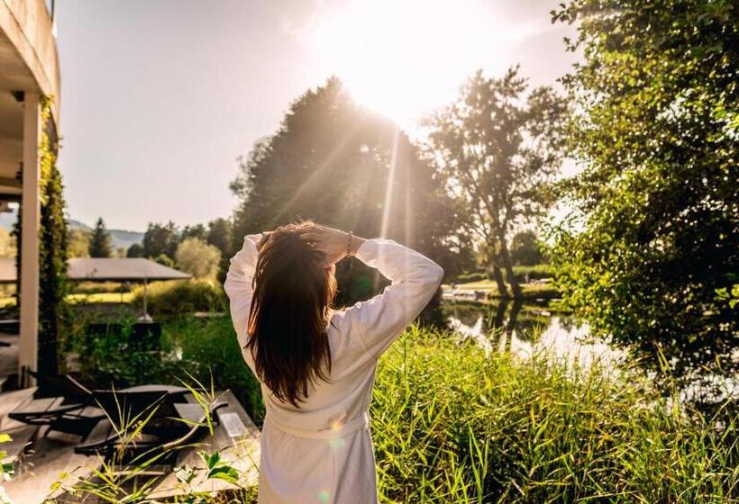 هتل Das Seepark Wörthersee Resort