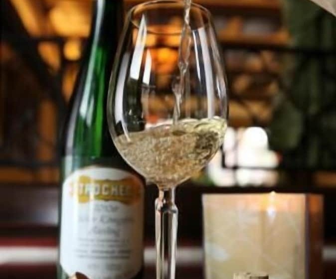 هتل Restaurant Weinhaus Grebel