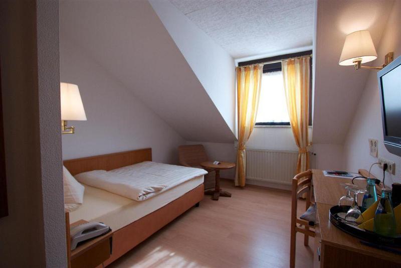 בית מלון כפרי Zum Lowen