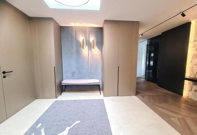 Suiten Aparthotel Aenea