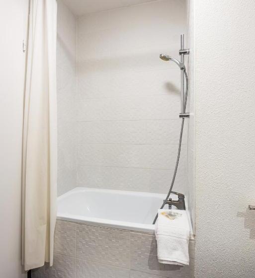 Ténéo Apparthotel Talence