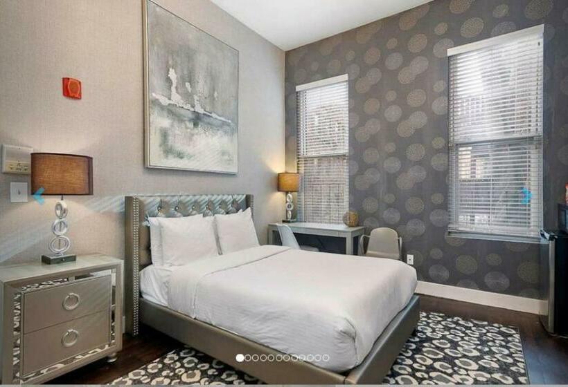 فندق صغير 5 33 Modern Private Studio Awaits You!