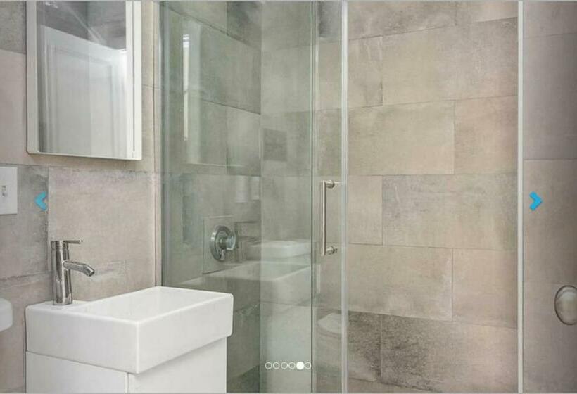 فندق صغير 5 33 Modern Private Studio Awaits You!