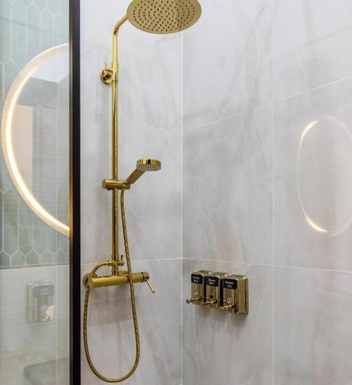 هاستل Holt Old Town Suites