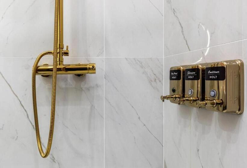 هاستل Holt Old Town Suites