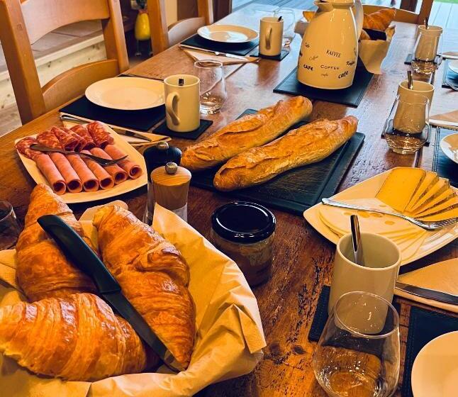 مبيت وإفطار Chalet Le Pery