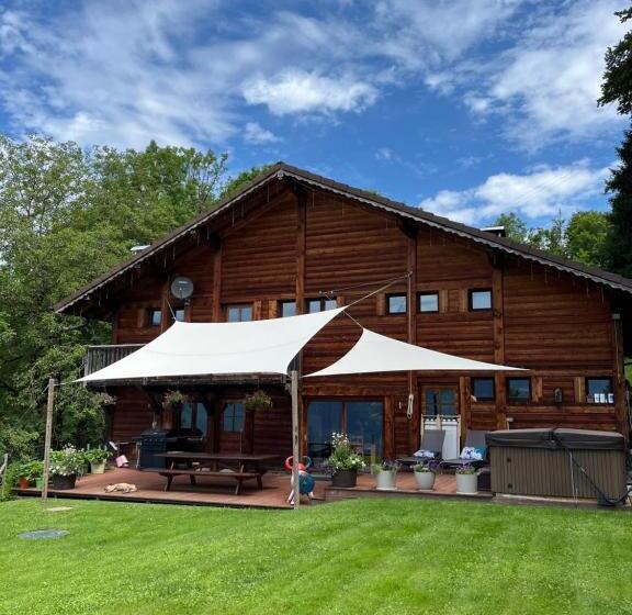 مبيت وإفطار Chalet Le Pery