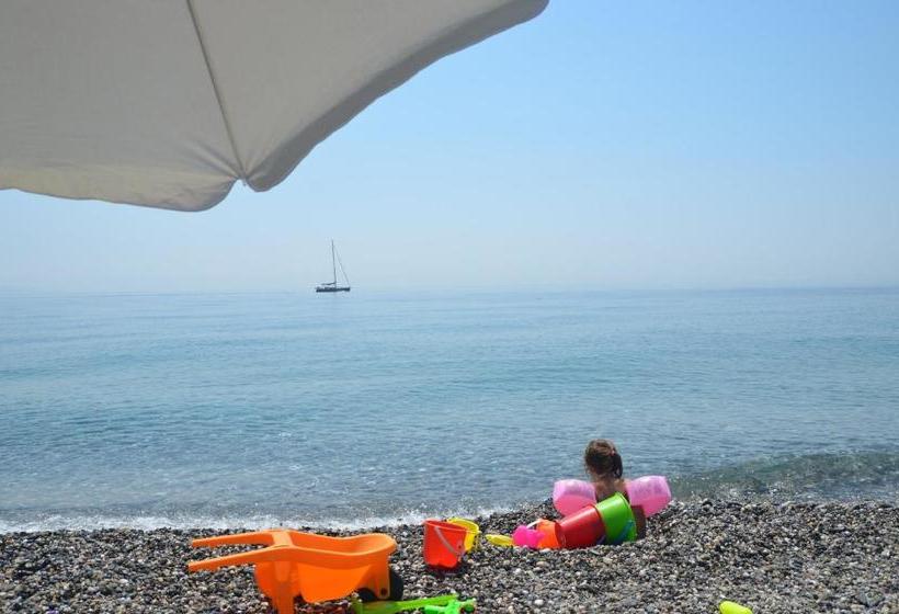 مبيت وإفطار Taormina Bay Lucia's House