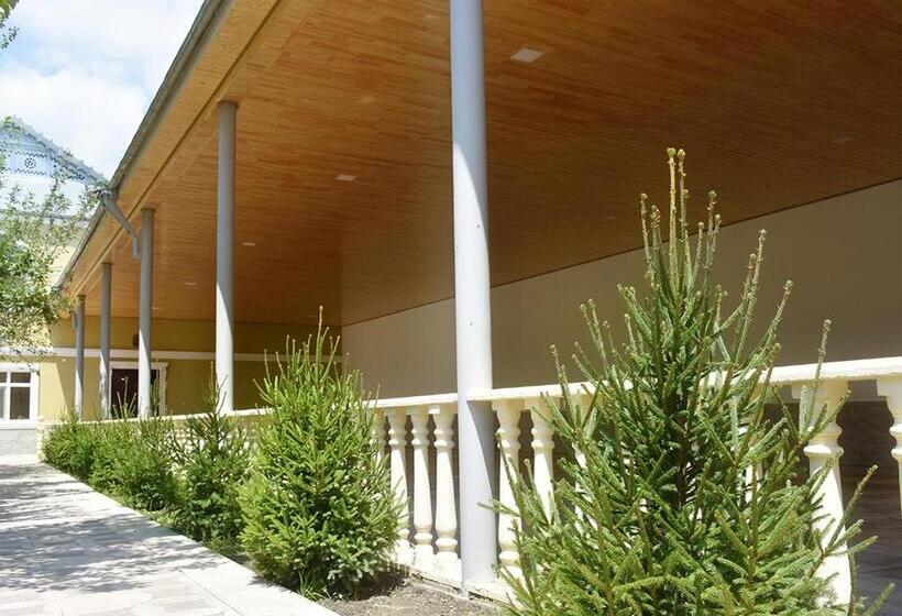 Motel Gabala Palace Villa - 8 Bedrooms