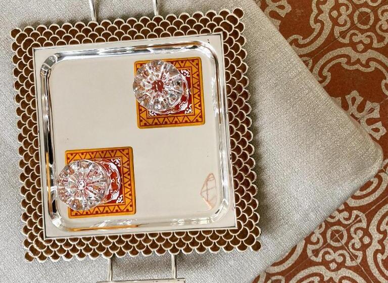 تختخواب و صبحانه Domus Aleria Deluxe Rooms