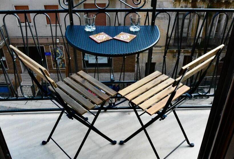 تختخواب و صبحانه Domus Aleria Deluxe Rooms