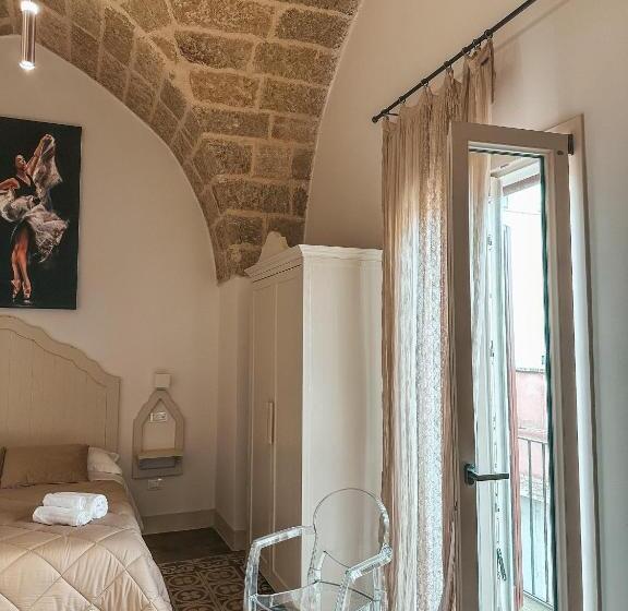 مبيت وإفطار Palazzo Alma Luxury Rooms