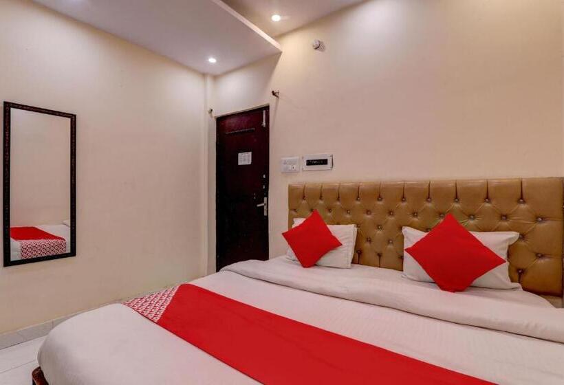 هتل Flagship 80874 Moon Palace