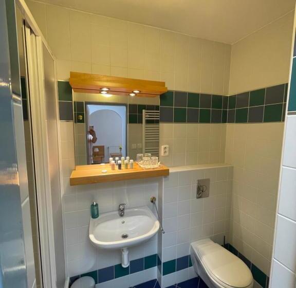 هتل Laguna & Restaurant