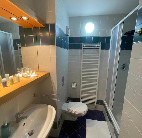 هتل Laguna & Restaurant