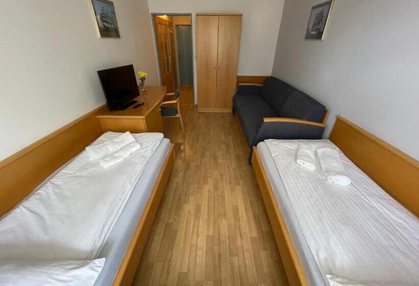 هتل Laguna & Restaurant