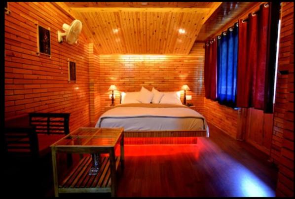 فندق Mary Jane Restobar