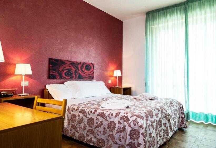 هتل Parco Dei Pini