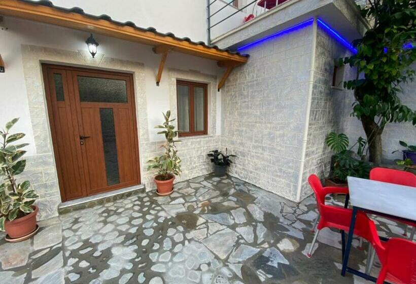 بنسيون Bixhaku Guesthouse