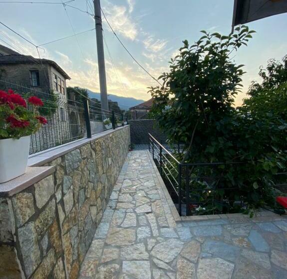 بنسيون Bixhaku Guesthouse